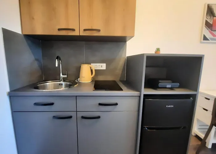 ゲストハウス Smokva